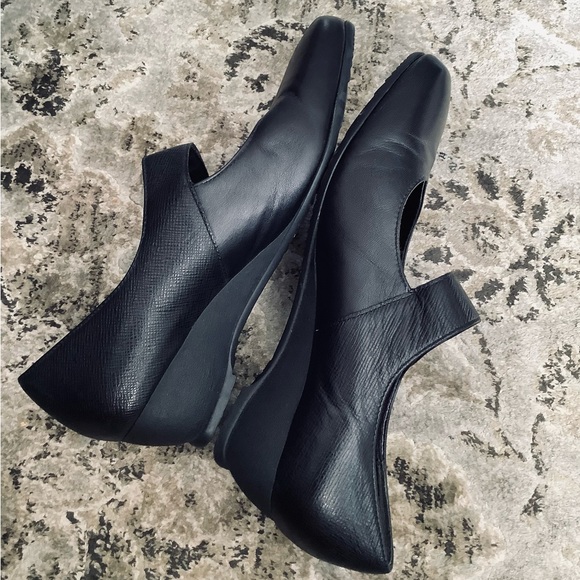 Genuine leather MUNRO shoes 🖤🖤 - Picture 9 of 9